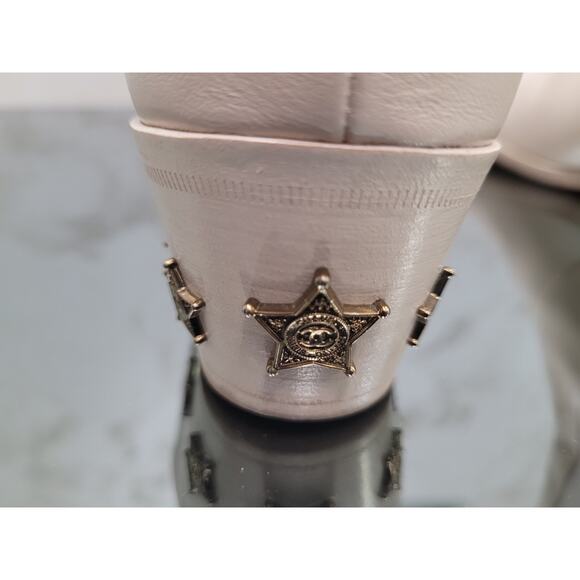 Chanel Paris-Dallas Beige Leather Ankle Boots - Size 37 - Picture 12 of 16